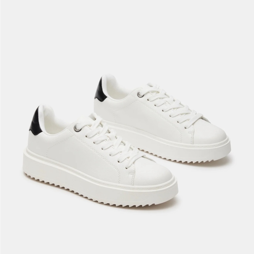 Steve Madden Women’s CATCHER WHITE BLACK tennis shoe